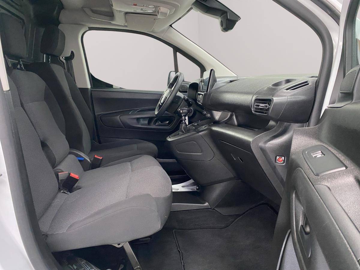citroen-berlingo-2025-diesel-1499cc
