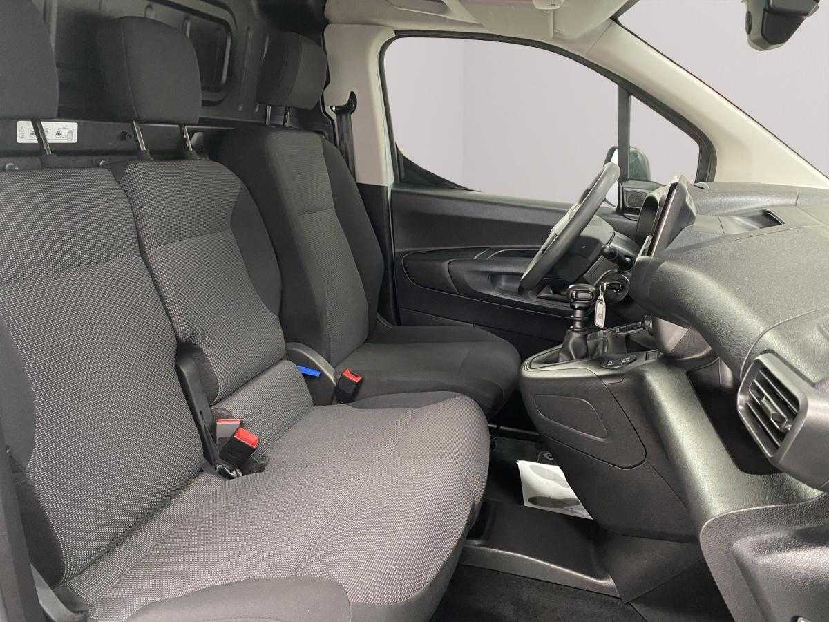 citroen-berlingo-2025-diesel-1499cc