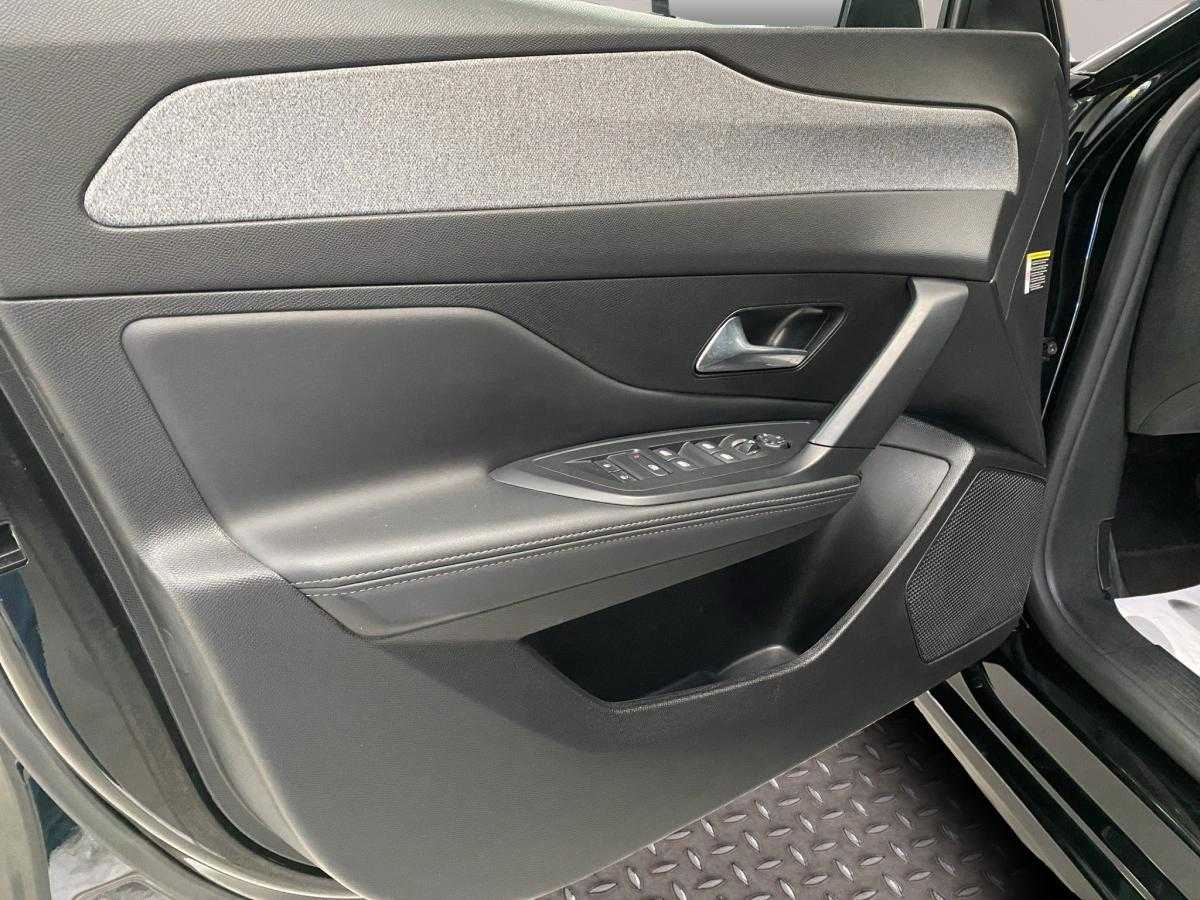 peugeot-308-sw-2024-gasolina-1199cc