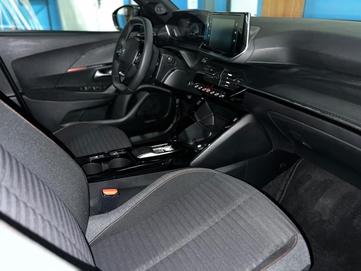 peugeot-2008-2023-eletrico-500cc