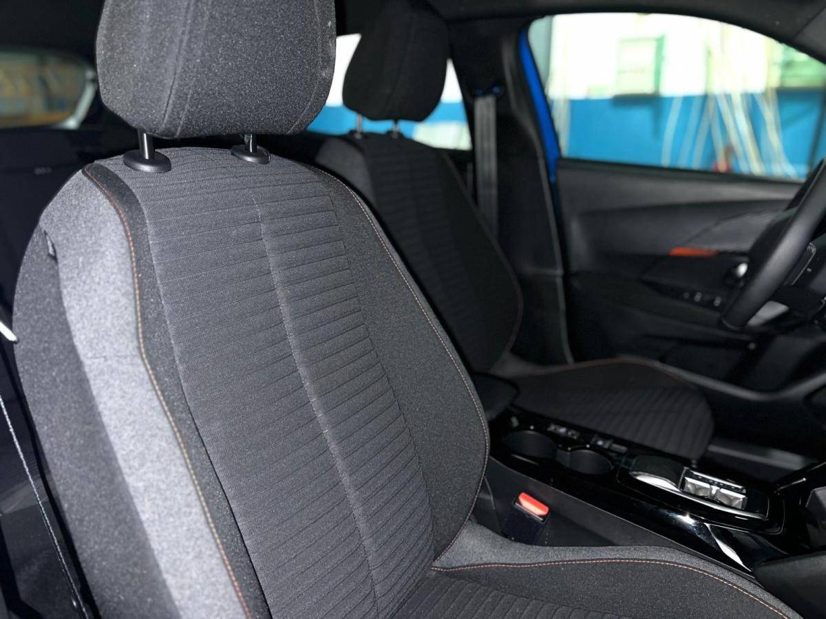 peugeot-2008-2023-eletrico-500cc