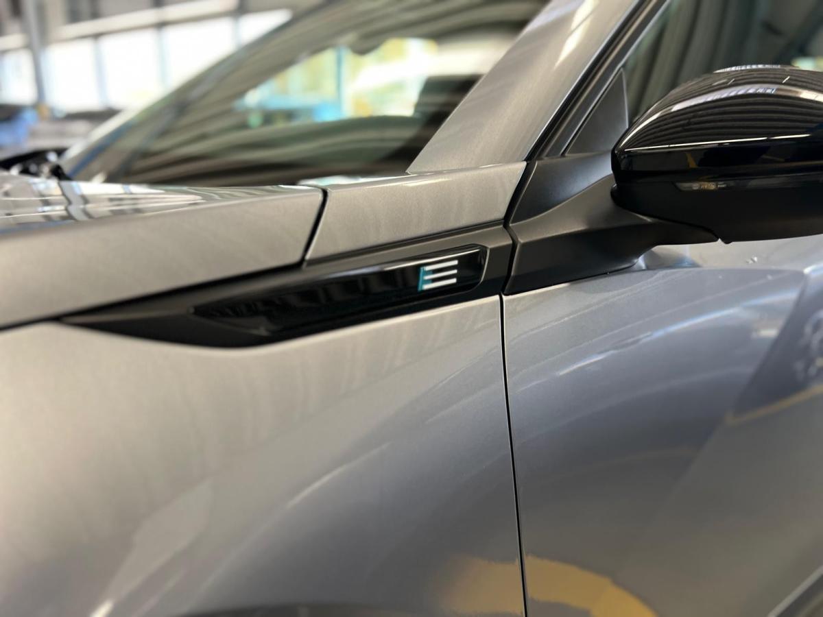 peugeot-2008-2024-eletrico-500cc