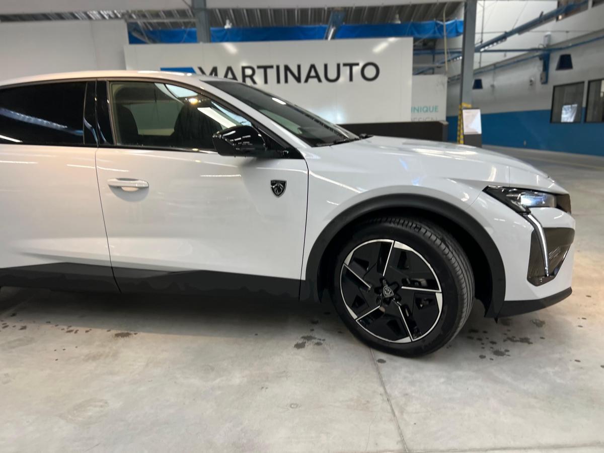 peugeot-408-2025-eletrico-500cc