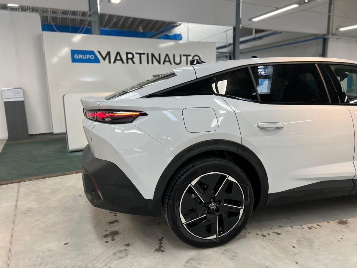 peugeot-408-2025-eletrico-500cc