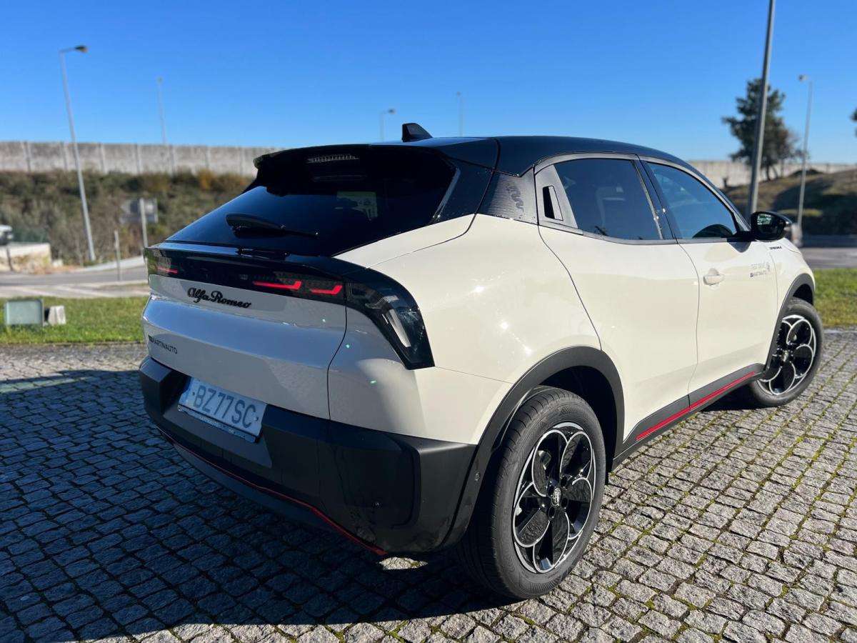alfa-romeo-junior-2025-eletrico-500cc