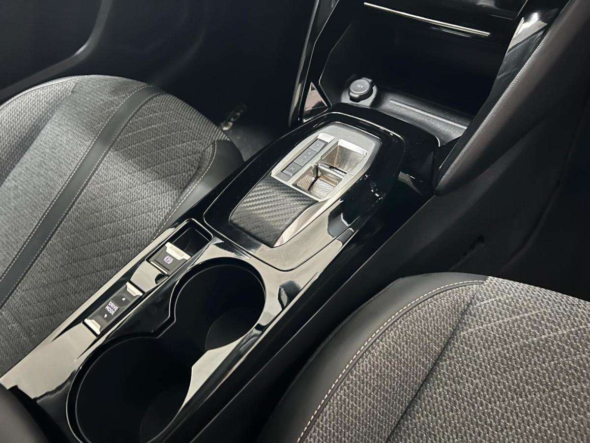 peugeot-208-2025-gasolina-1199cc