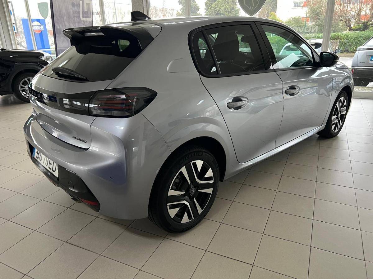 peugeot-208-2025-gasolina-1199cc