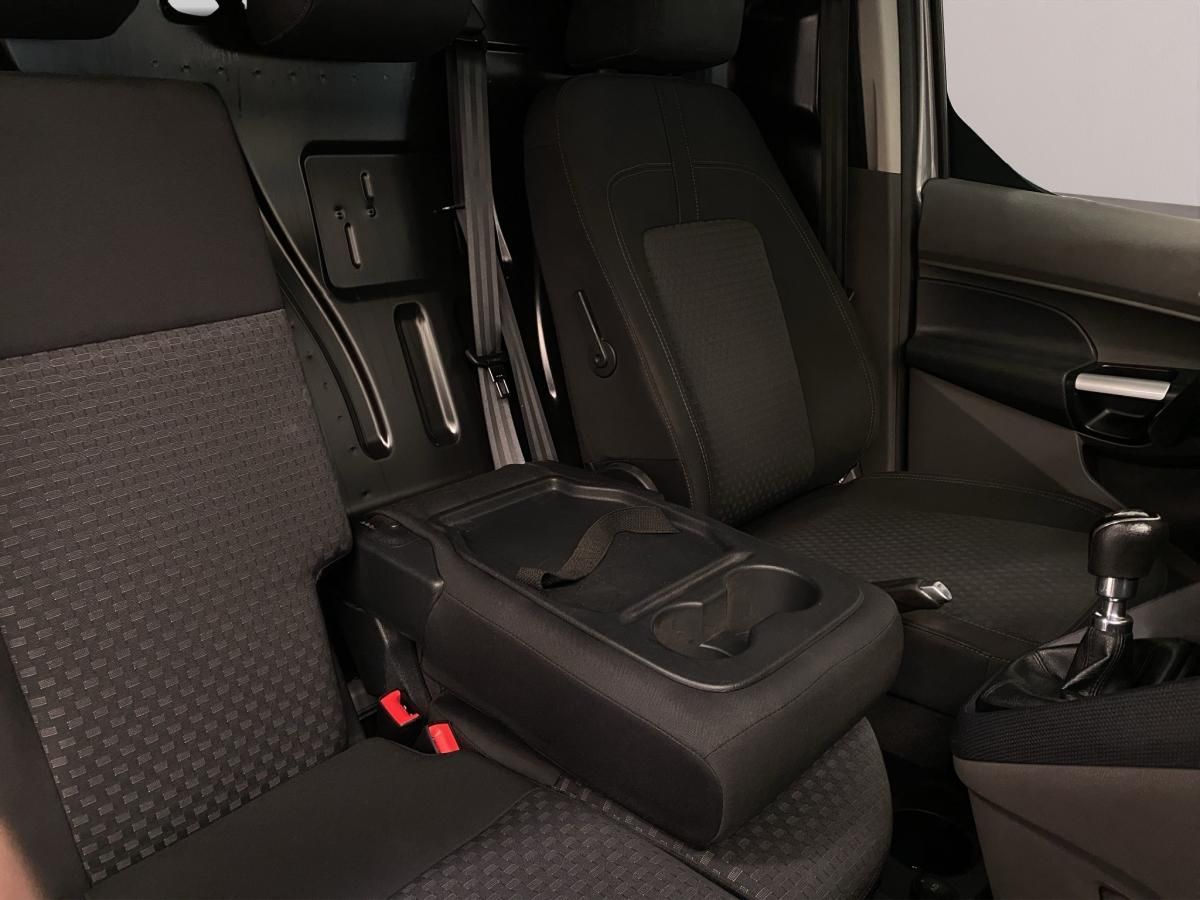 ford-transit-connect-2023-diesel-1499cc