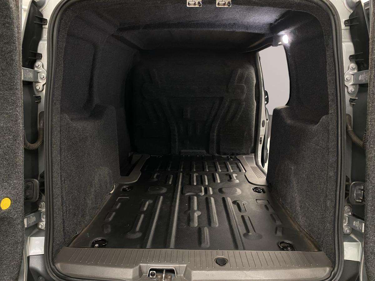 ford-transit-connect-2023-diesel-1499cc