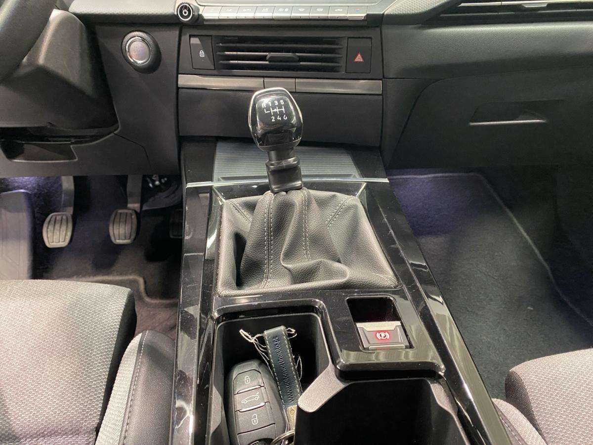 opel-astra-2023-gasolina-1199cc