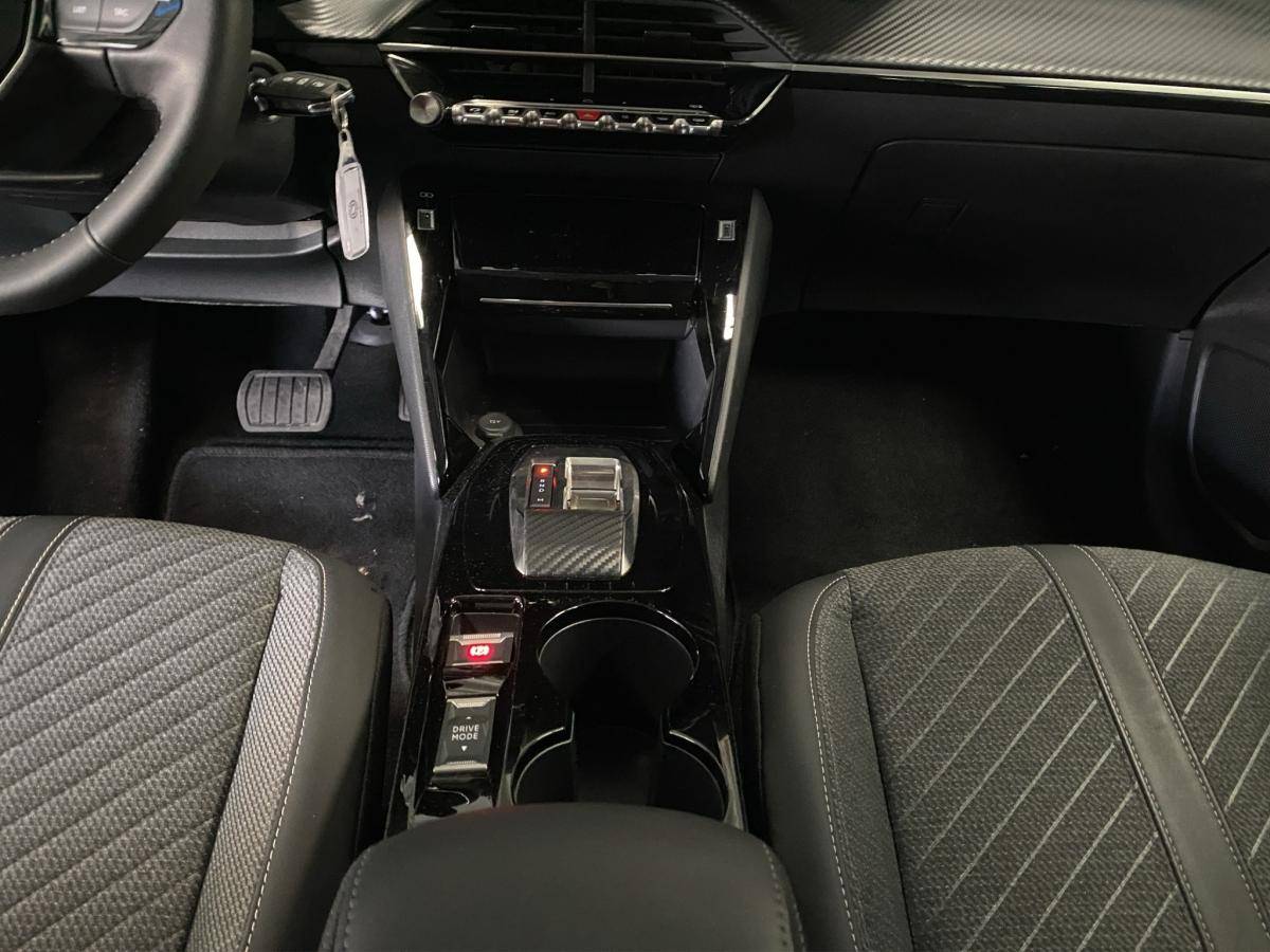 peugeot-208-2025-gasolina-1199cc