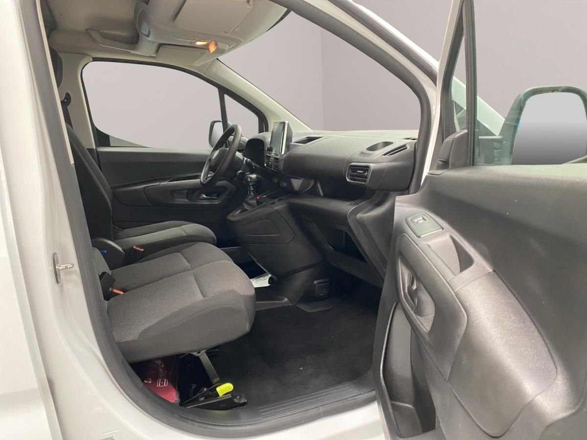 fiat-doblo-2023-diesel-1499cc