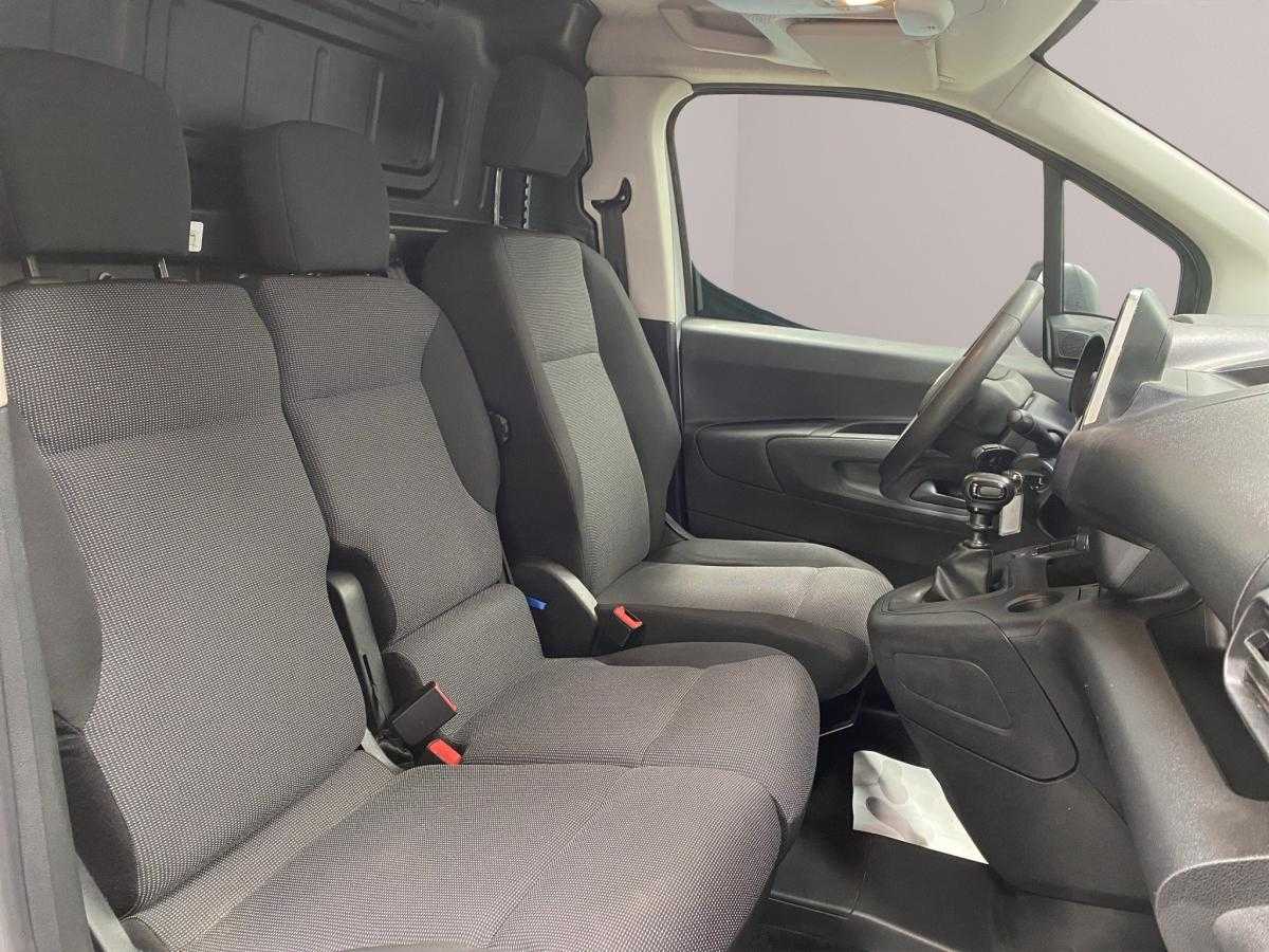 fiat-doblo-2023-diesel-1499cc