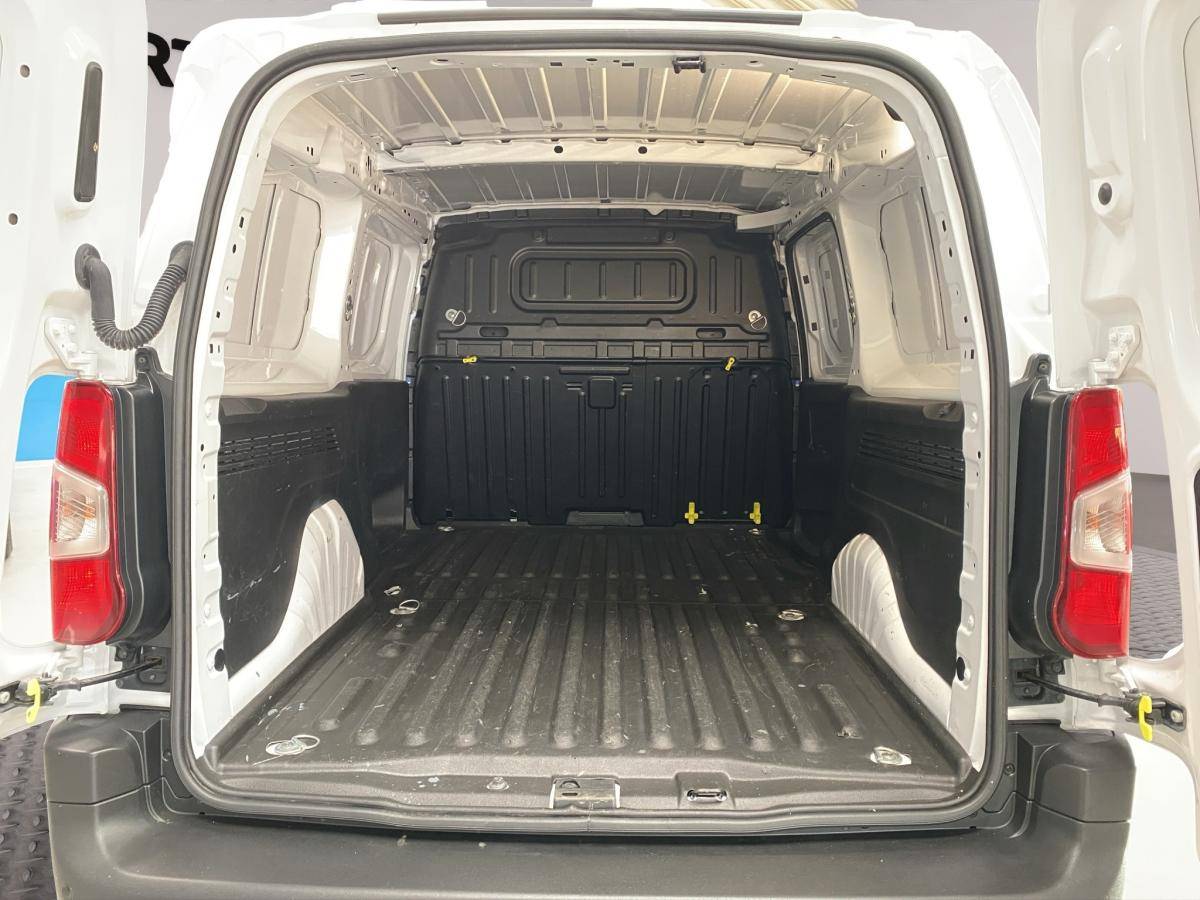 fiat-doblo-2023-diesel-1499cc