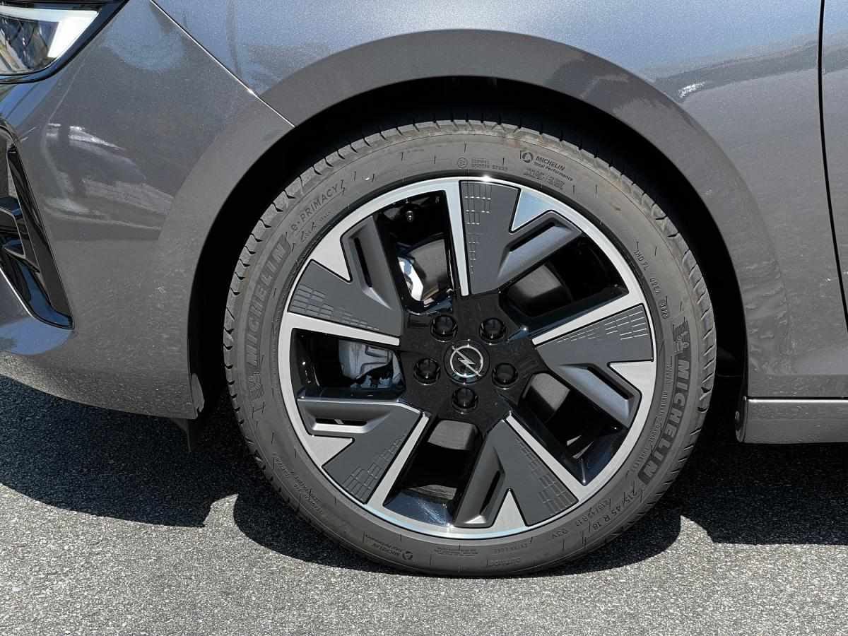 opel-astra-2025-eletrico-115cc