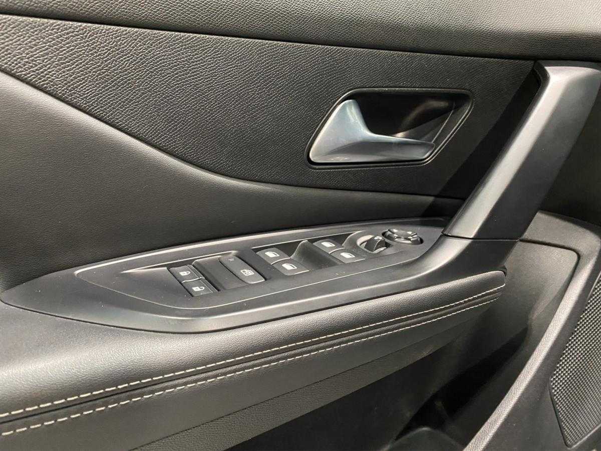 peugeot-308-2024-gasolina-1199cc