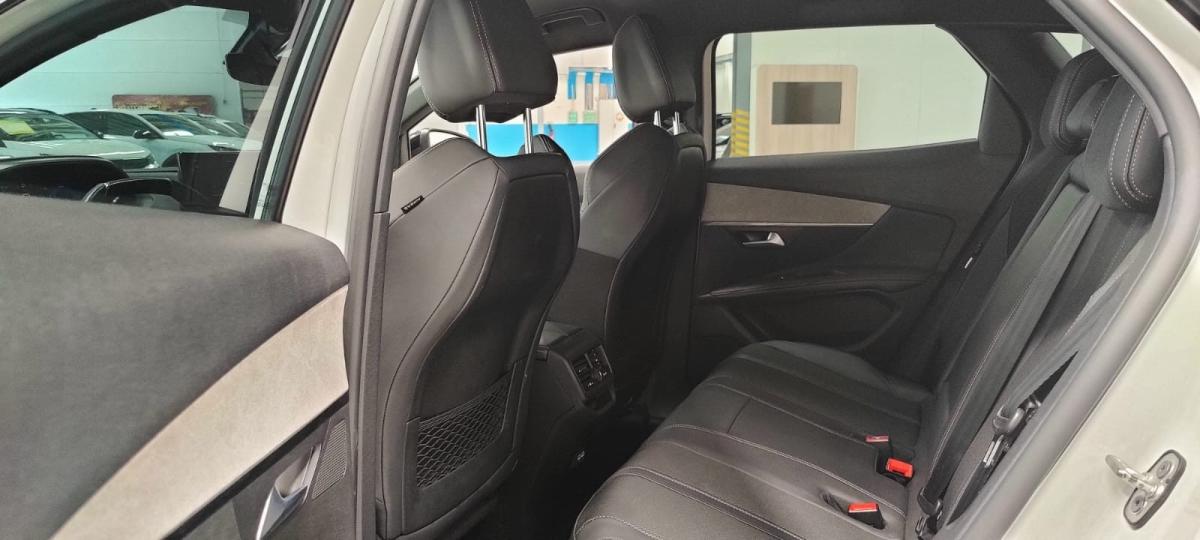 peugeot-3008-2023-hibrido-a-gasolina-1598cc