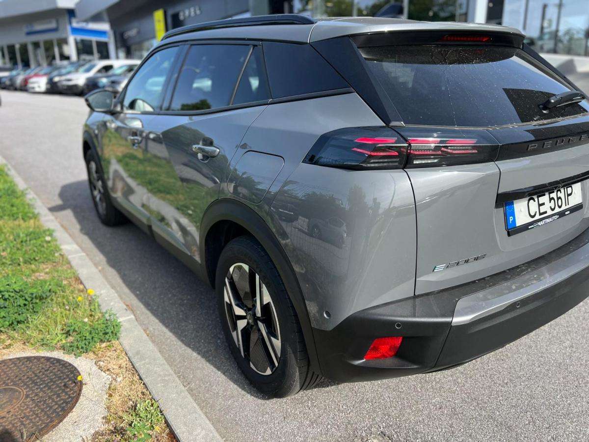 peugeot-2008-2026-eletrico-500cc