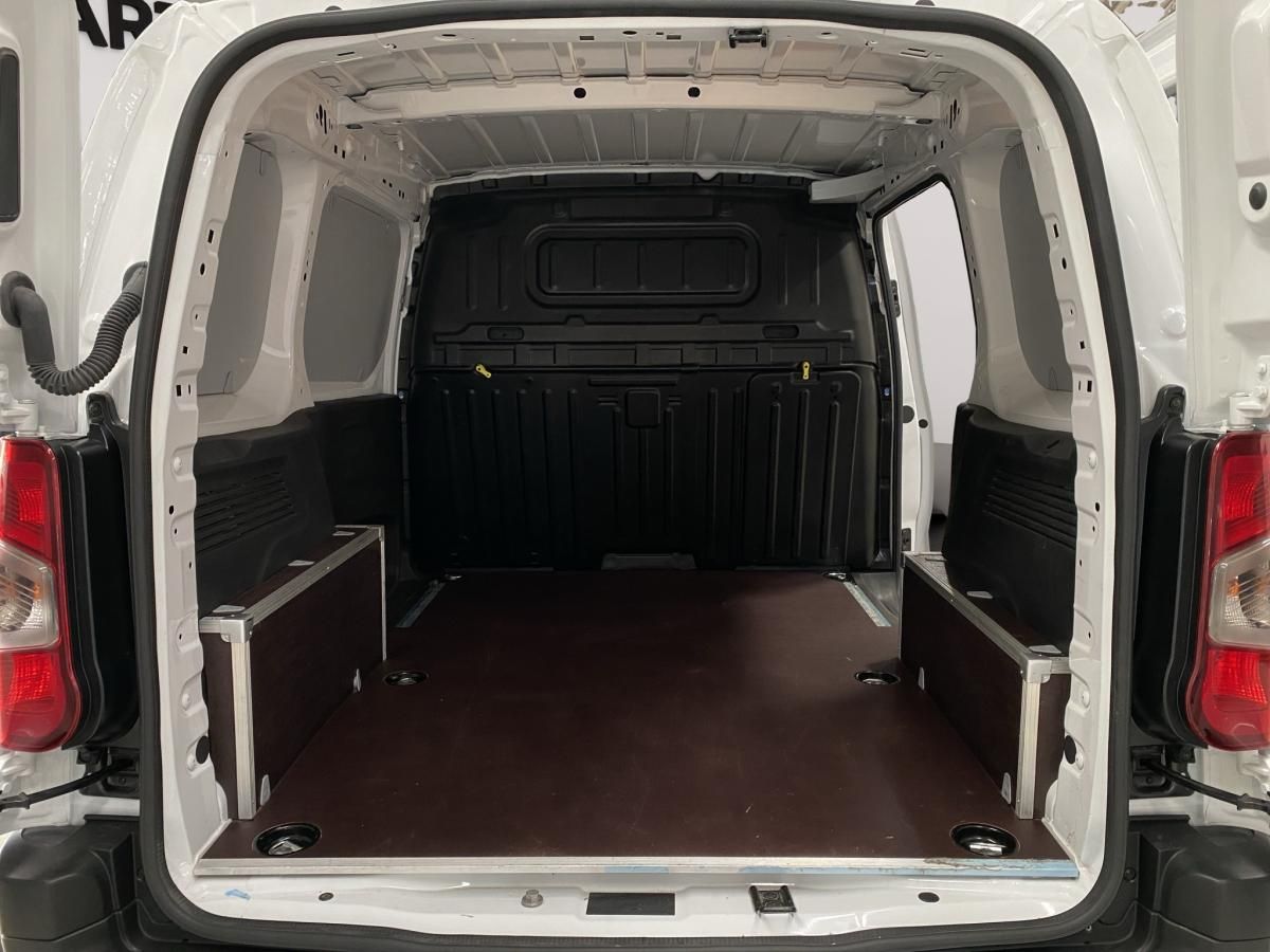 opel-combo-2025-diesel-1499cc