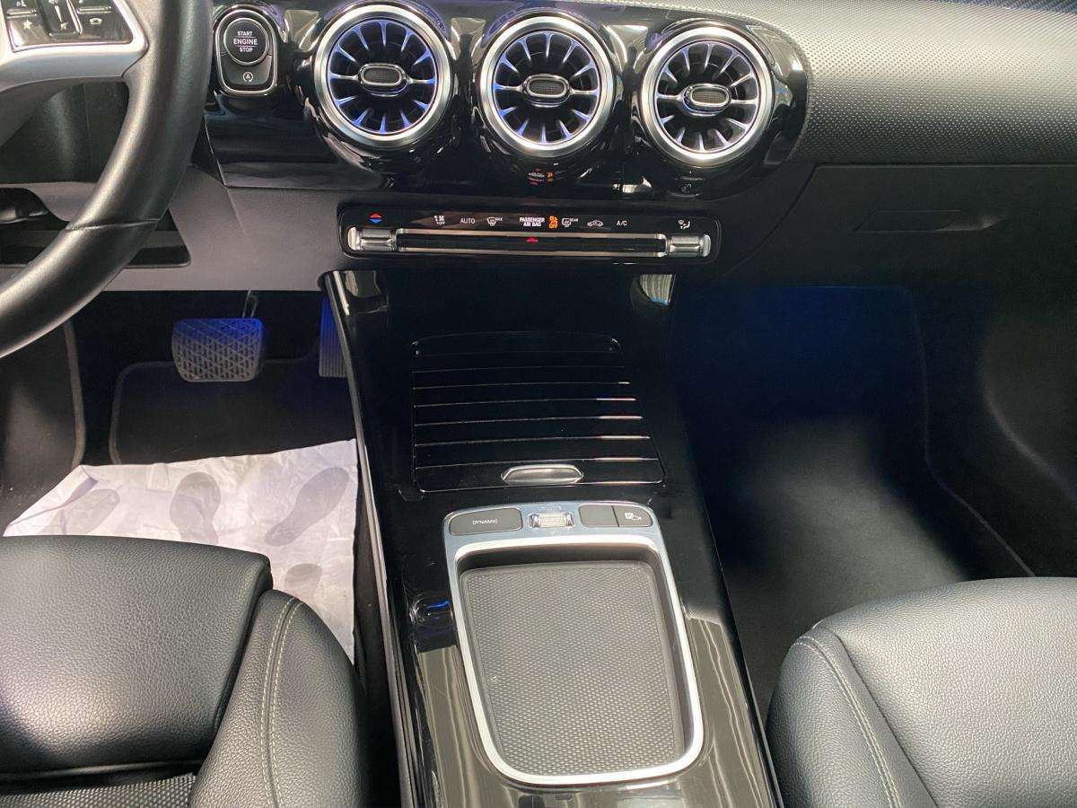 mercedes-benz-classe-a-2023-gasolina-1332cc