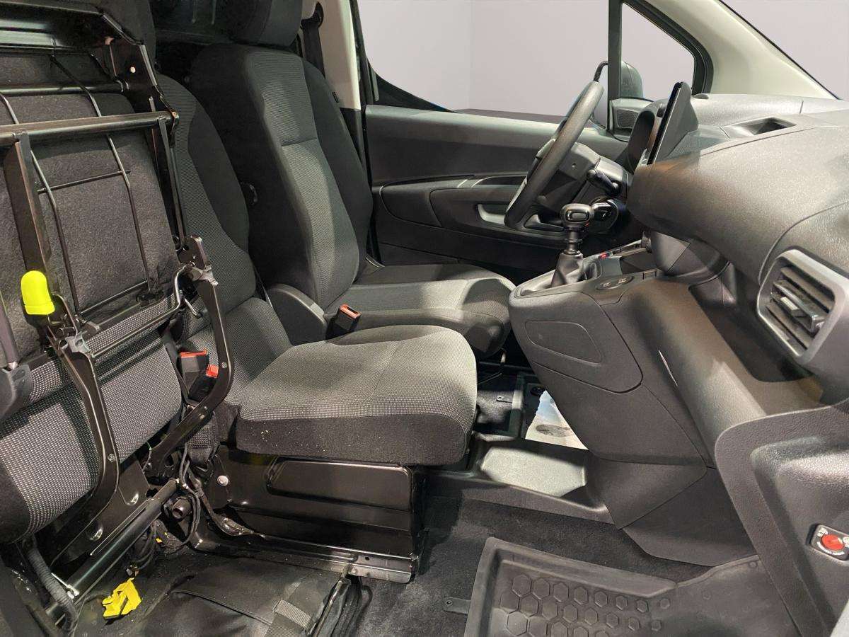opel-combo-2025-diesel-1499cc