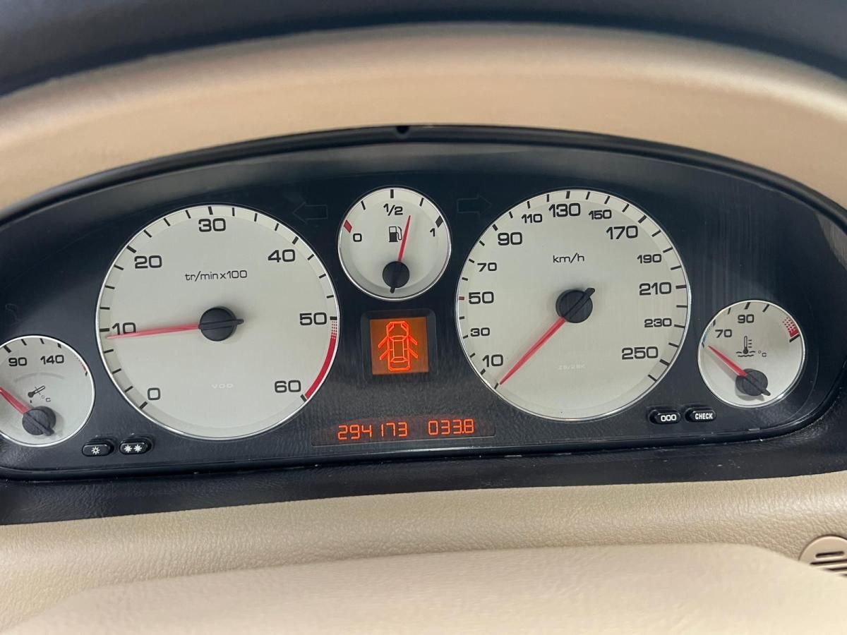 peugeot-607-2002-diesel-2179cc