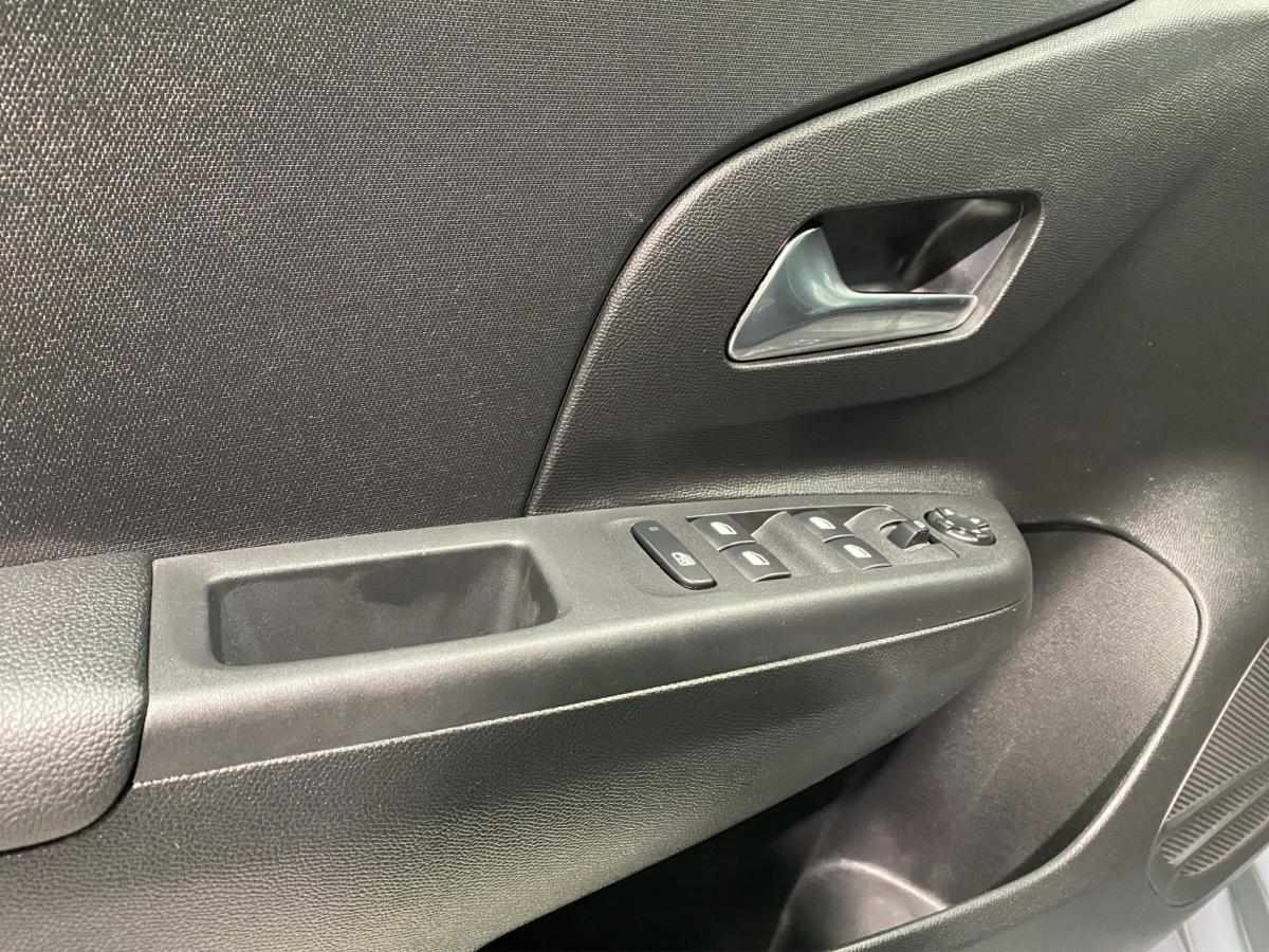 opel-corsa-2025-gasolina-1199cc