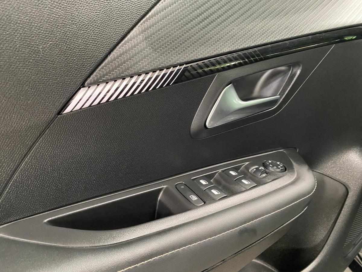 peugeot-208-2025-eletrico-500cc