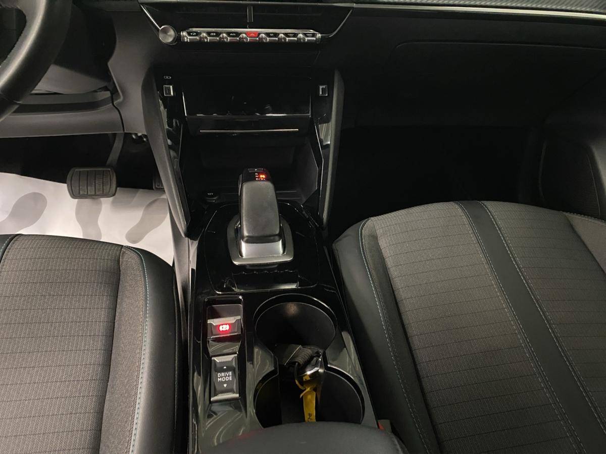 peugeot-208-2021-eletrico-500cc