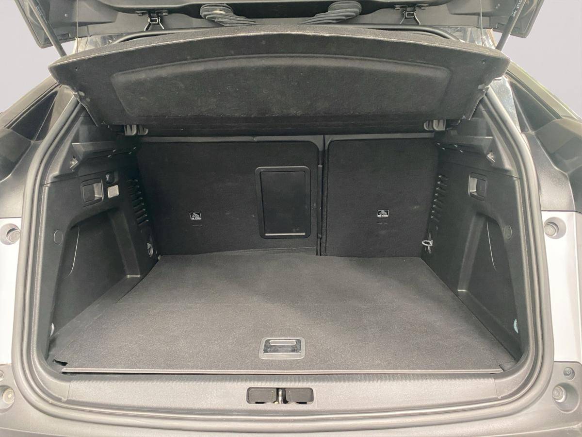 peugeot-3008-2023-hibrido-a-gasolina-1598cc