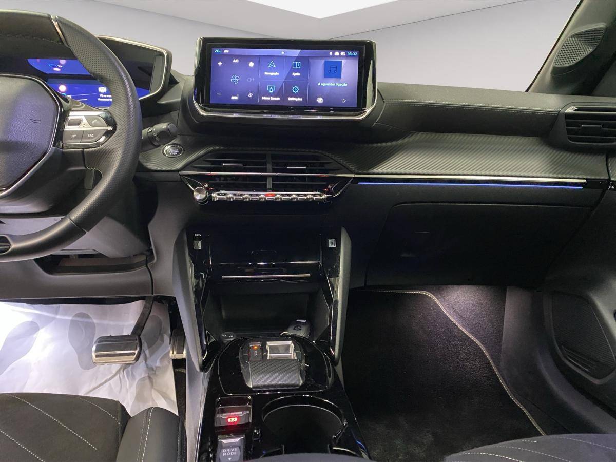peugeot-208-2025-gasolina-1199cc