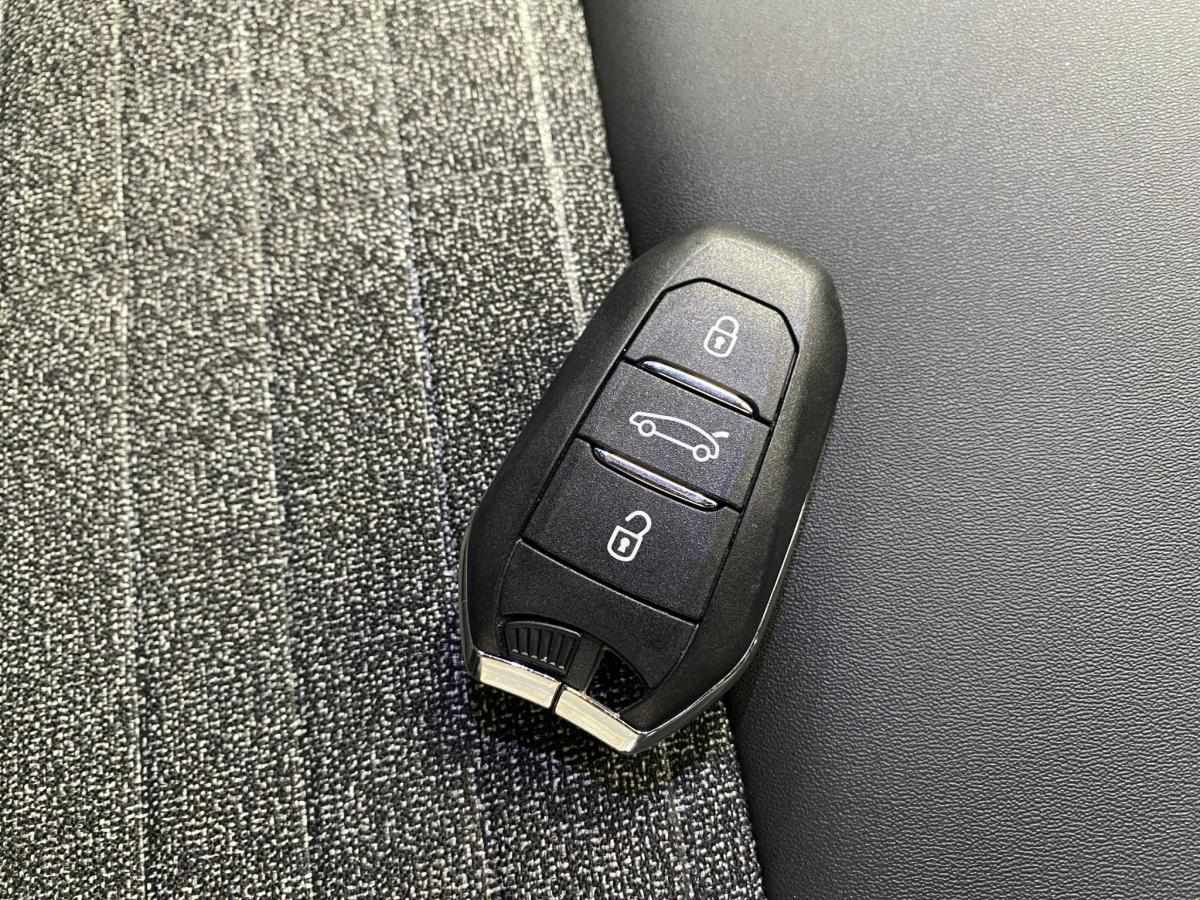 peugeot-3008-2025-gasolina-1199cc