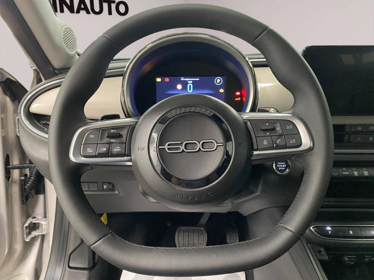 fiat-600-2025-gasolina-1199cc