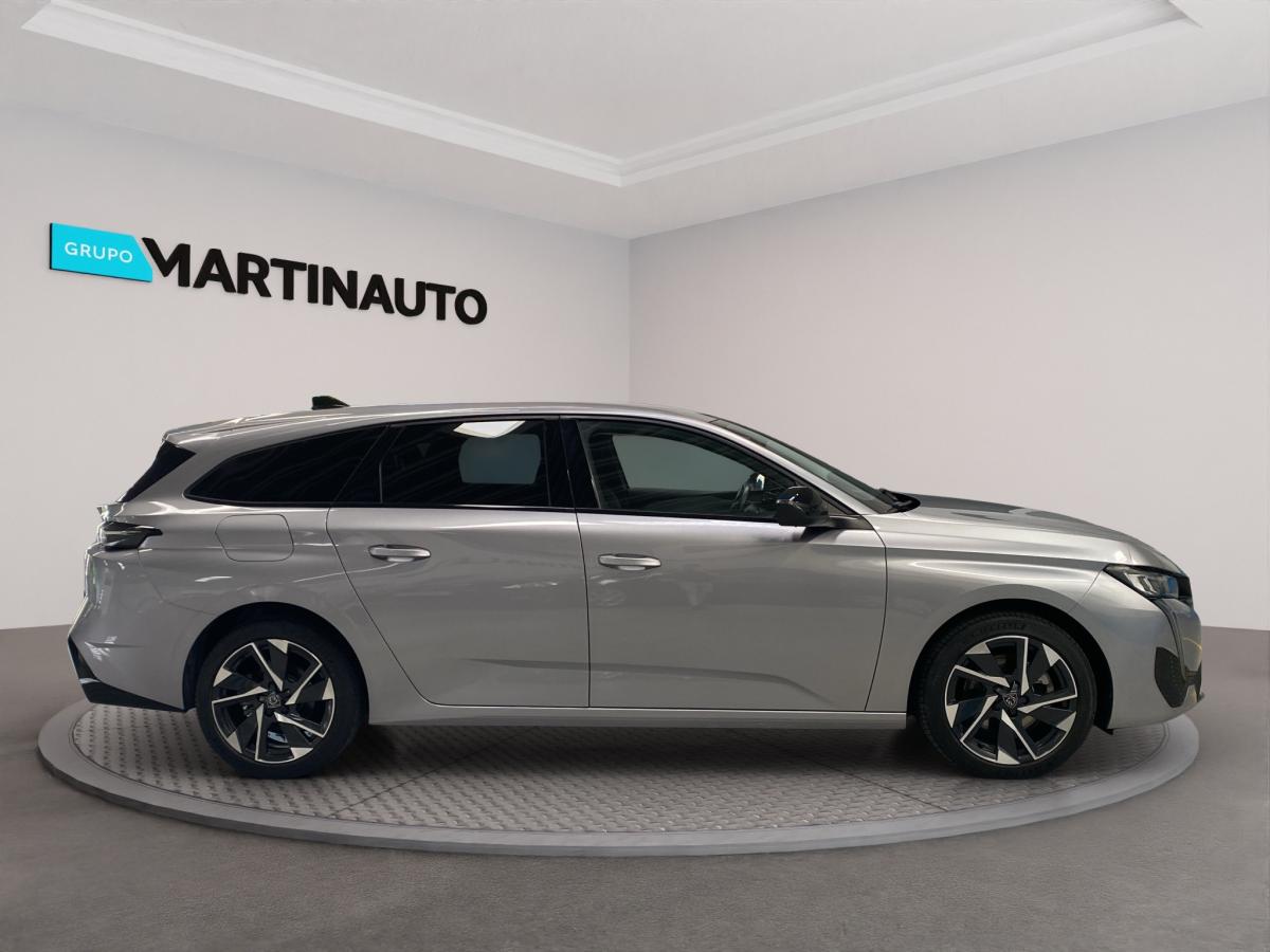 peugeot-308-sw-2022-diesel-1499cc