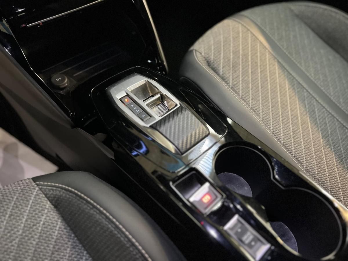 peugeot-2008-2025-gasolina-1199cc