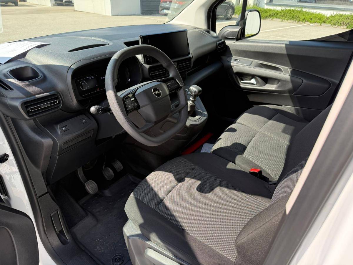 peugeot-208-2024-gasolina-1199cc