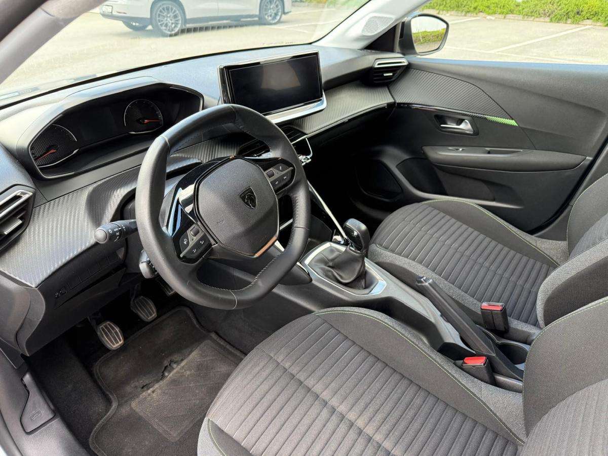 peugeot-208-2024-gasolina-1199cc