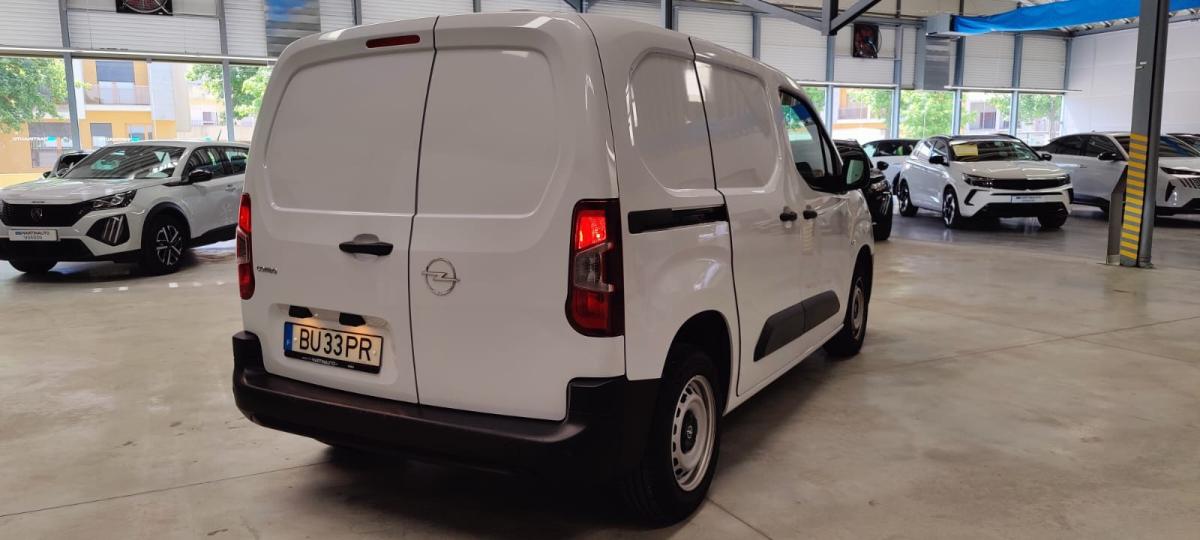 opel-combo-2025-diesel-1499cc