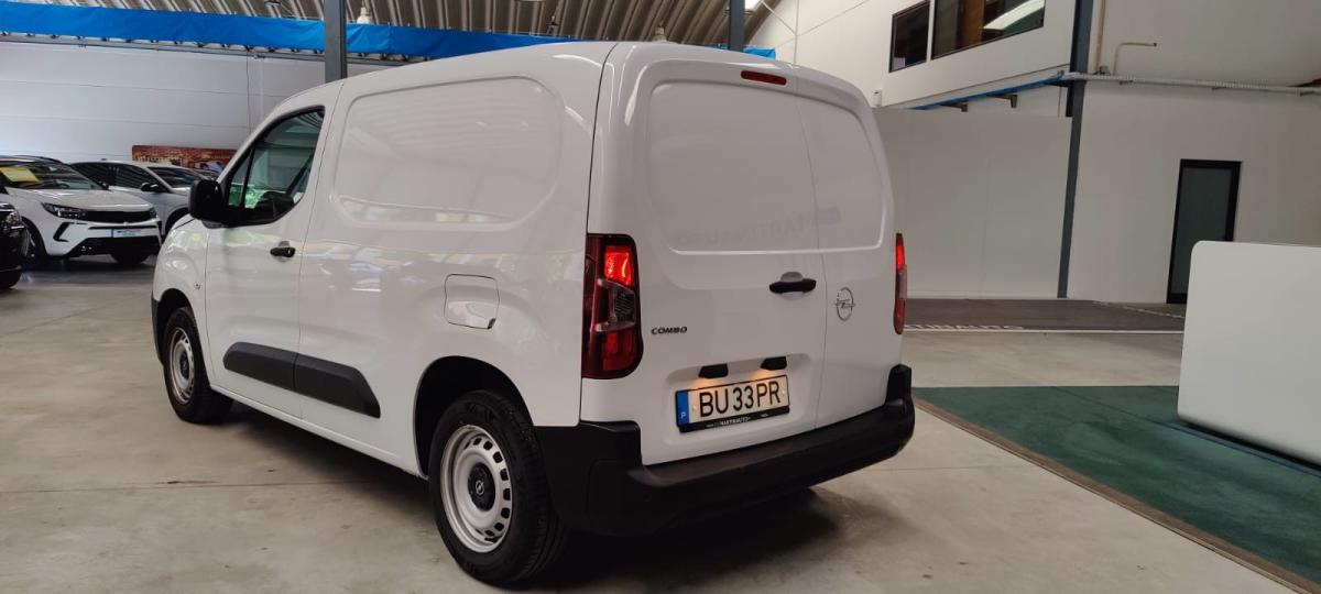opel-combo-2025-diesel-1499cc