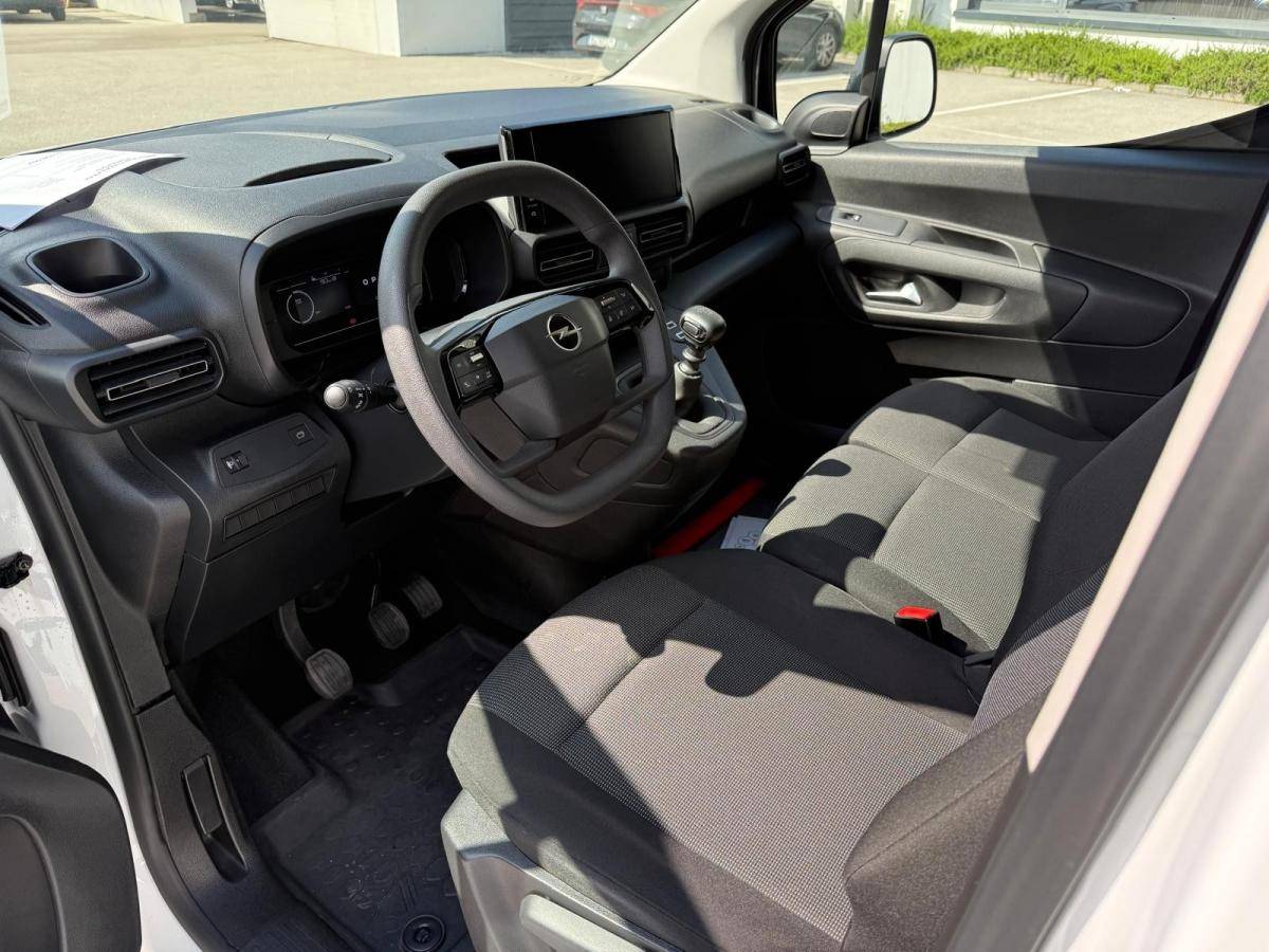 opel-combo-2025-diesel-1499cc