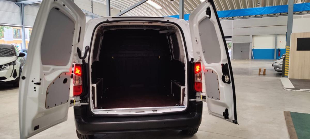 opel-combo-2025-diesel-1499cc