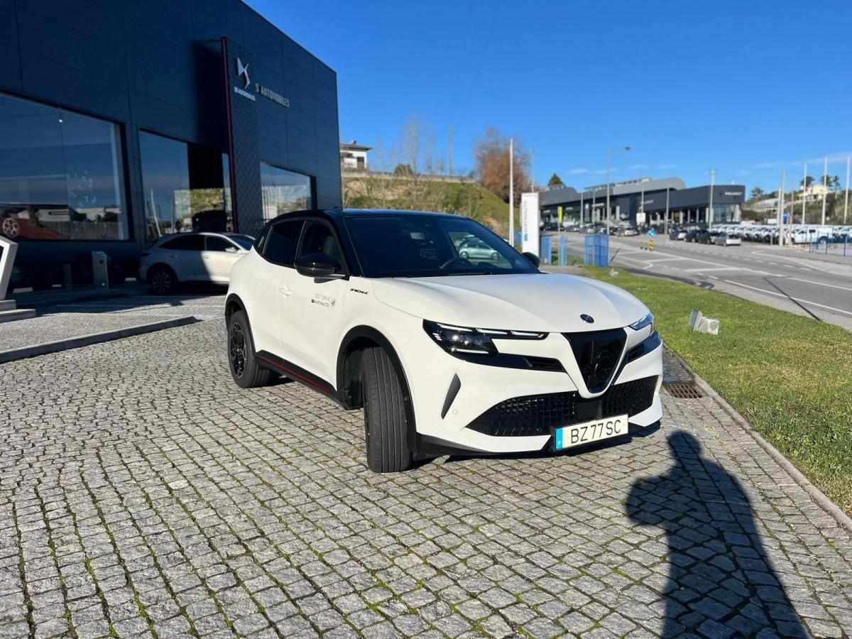 alfa-romeo-junior-2025-eletrico-500cc