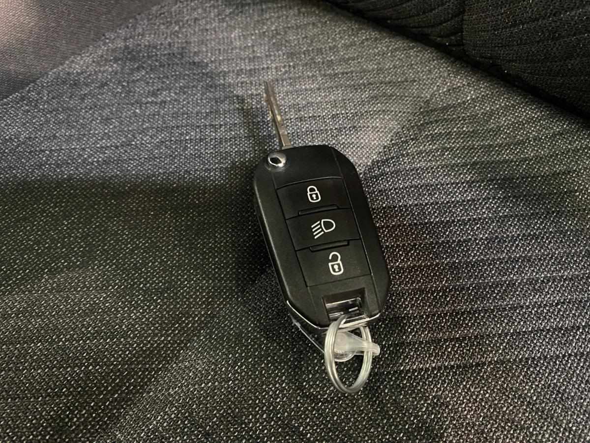 peugeot-2008-2026-eletrico-500cc