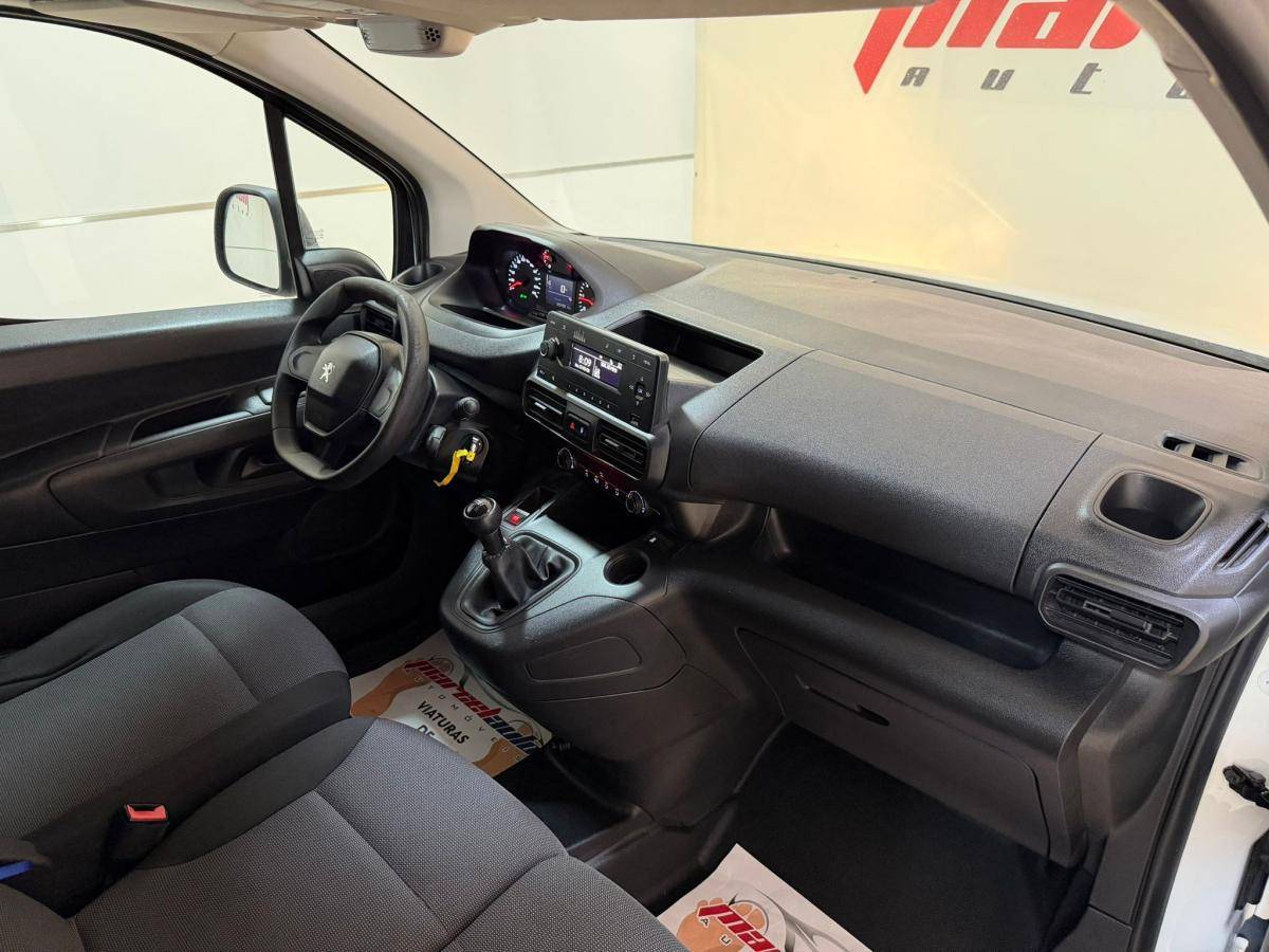 peugeot-partner-2019-diesel-1560cc