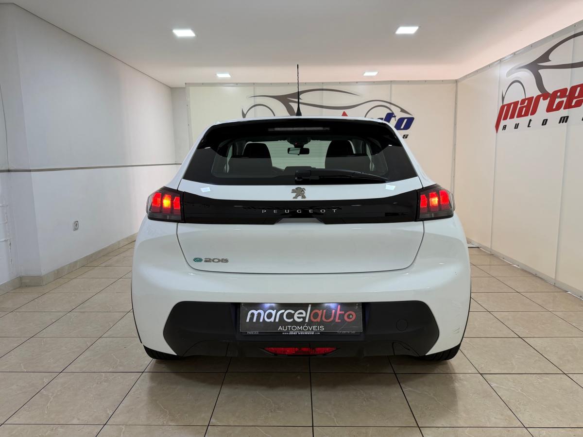 peugeot-208-2022-eletrico-500cc