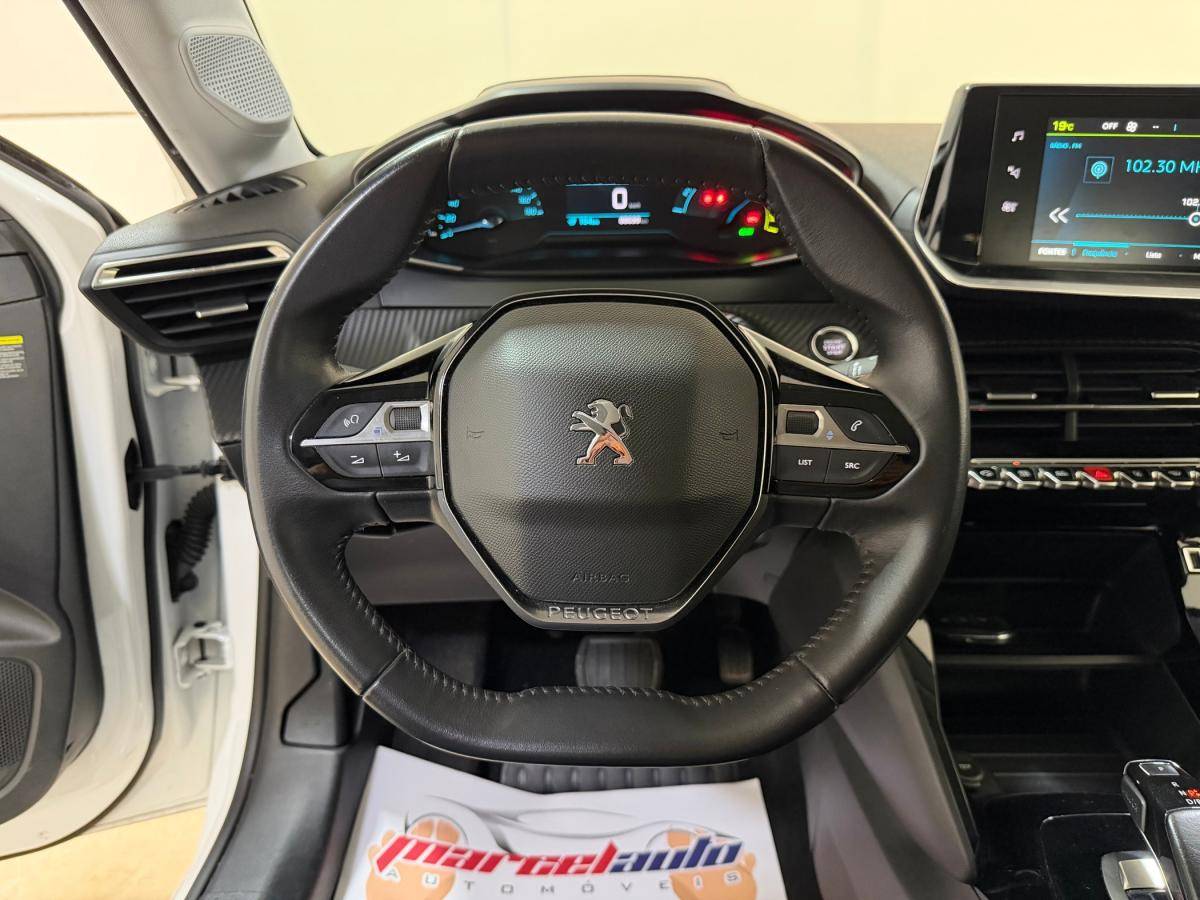 peugeot-208-2022-eletrico-500cc