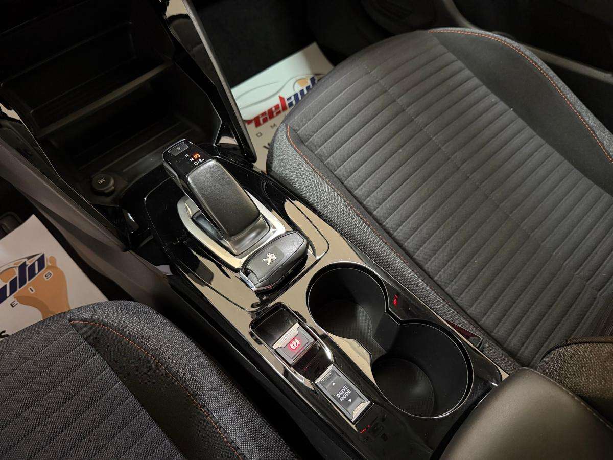 peugeot-208-2022-eletrico-500cc