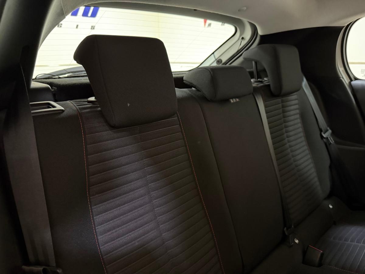 peugeot-208-2022-eletrico-500cc
