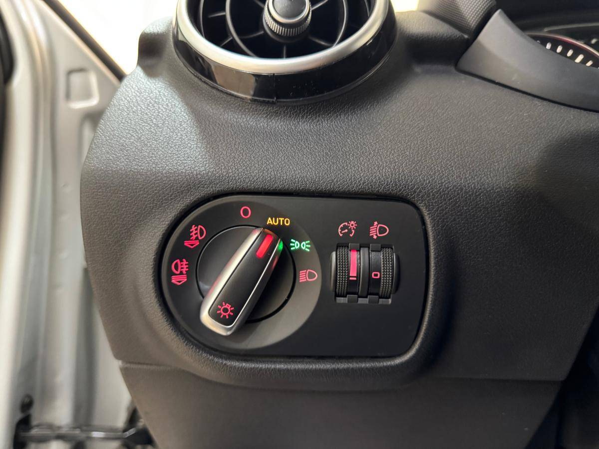 audi-a1-2010-diesel-1598cc
