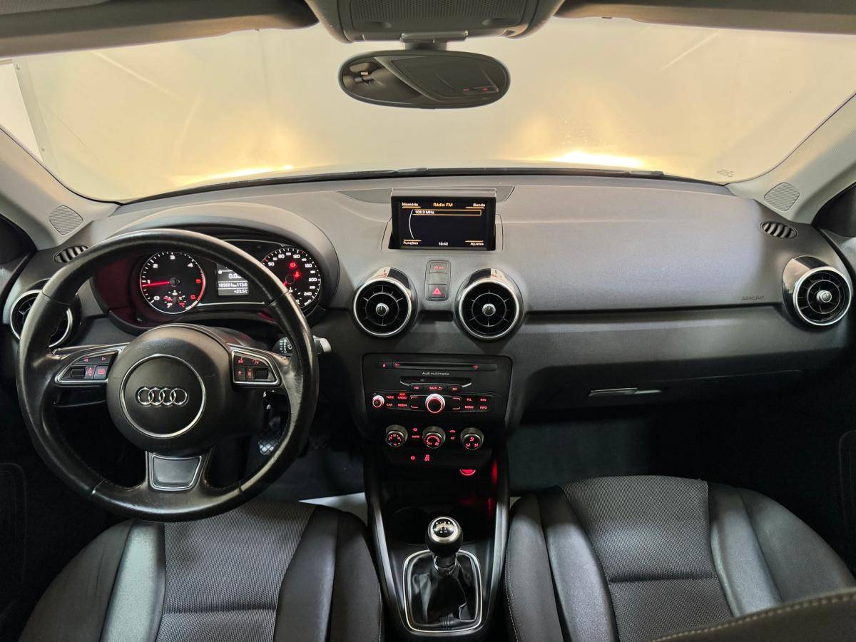 audi-a1-2010-diesel-1598cc